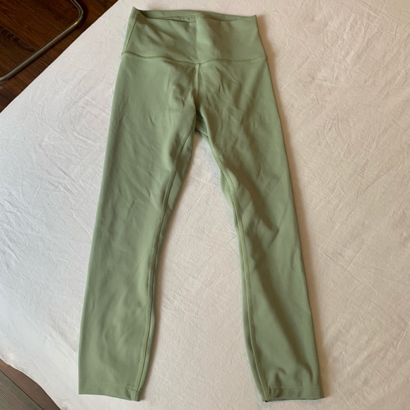 lululemon | Wunder Train Tight - Picture 2 of 6